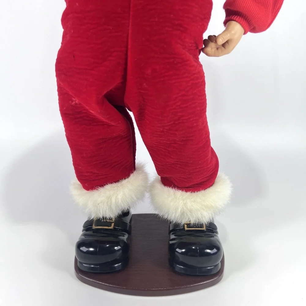 VTG 1998 Jingle Bell Rock Santa Dancing‎ Musical Figure 16